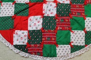 Vtg Hand Quilted Cotton Red Green White Christmas Patchwork Quilt Tree Skirt