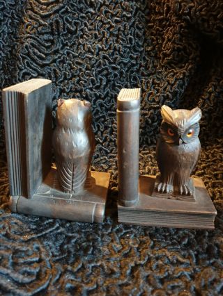 Antique Vintage Black Forest Carved Wood Owl Bookends Glass Eyes 3