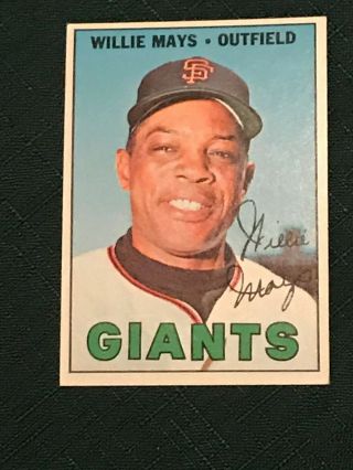 Willie Mays 1967 Topps 200 Baseball Card