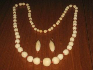 Victorian Carved Cantonese Chinese Bovine Bone Round Bead Necklace 93.  2 Grams