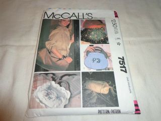 Vtg.  1981 Mccalls Sewing Pattern 7517 Womens Handbags Purses With Blue Transfers