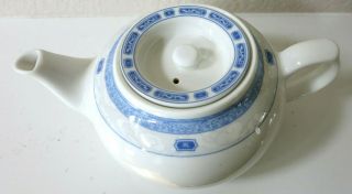 Vintage Chinese Traditional Porcelain Ceramic Blue And White Tea Pot