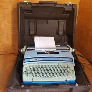 Vintage Smith - Corona Coronet 12 Typewriter W/case Parts/repair