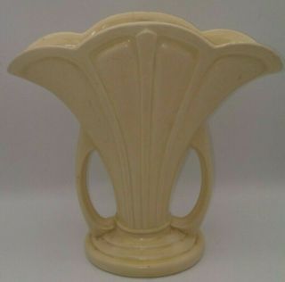 Vintage Hull Granada Vase Usa 2 Handled Fan Pottery Ivory 47 - 9 " Art Deco Fluted