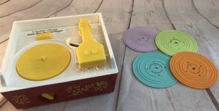 Vtg 2010 Fisher Price Music Box Record Player With 4 Discs/records