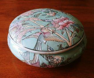 Vintage Chinese Hand Painted Porcelain Decorative Bowl With Lid