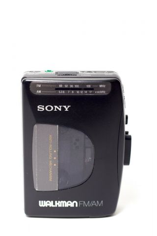 Vintage Sony Wm - Fx10 Fm Am Radio Walkman Cassette Player With Belt Clip Black