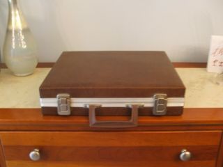 Vintage Briefcase Audio Cassette Carrying Case Holds 42 Tapes Brown Made In Usa