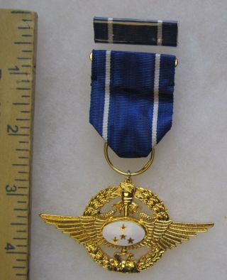 Post Ww2 Vintage Taiwan Roc Republic Of China Air Force Eight Star Medal