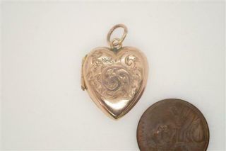 Pretty Antique English 9k Rose Gold Back & Front Heart Photo Locket