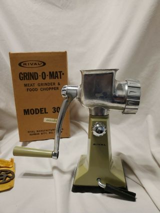 Vintage Rival Grind - O - Mat Meat Grinder Food Chopper Model 303 Green