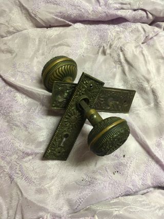 Antique Victorian Ornate Brass Door Knobs And Back Plates Look