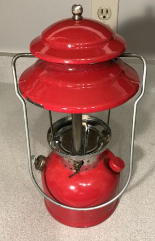 Vintage Red Coleman Lantern 200A Single Mantle 10/73 Orig 3