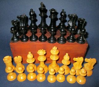 Antique/vintage Boxwood Chess Set With Box