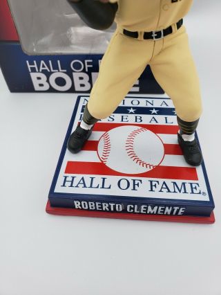 roberto clemente pittsburgh pirates cooperstown hall of fame hof bobblehead 3