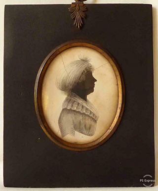 Antique Late 18th Early 19th Century Silhouette Portrait Miniature Of A Lady