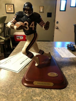 The Official Issues Of The Danbury All Star Figurines Walter Payton.  34