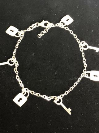 Vintage Italy M Sterling Silver Lock And Key Charm Anklet Stamped 925