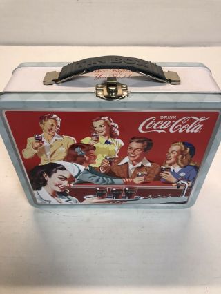 Coca - Cola Collectables Vintage Style Refreshing Feeling The Tin Lunch Box