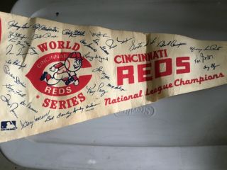 Vintage 1976 Cincinnati Reds World Series Champions Pennant Printed Autographs