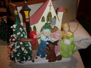 Vintage Ceramic Lighted Christmas Tree And Carolers Atlantic Mold