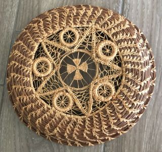 Vintage Hand Made Straw Wicker Plate Basket Intricate Woven Design - Wall Art 2