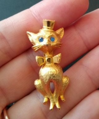Vintage Kitty Cat Blue Rhinestone Eyes Bow Tie Top Hat Goldtone Pin Brooch