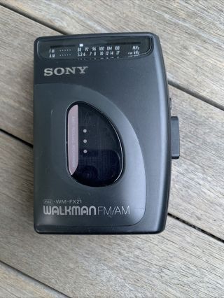Vintage Sony Wm - Fx21 Walkman Cassette Player With Am/fm Radio