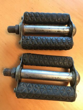Vintage Schwinn Approved Pedals,  Waffle Type,  No Reflector,  Made In Usa