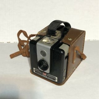 Vintage Kodak Brownie Hawkeye Flash Model With Carrying Cass
