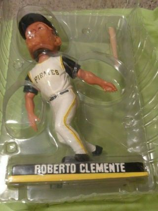 Roberto Clemente Bobblehead From Forever Collectibles - No.  42 Of 2009