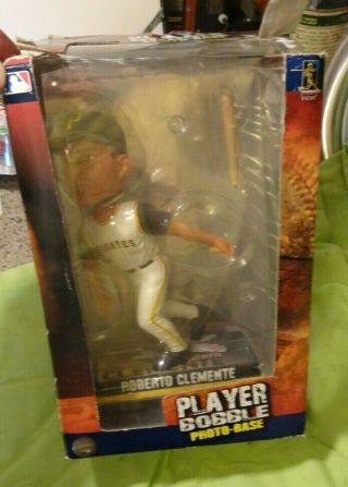 Roberto Clemente Bobblehead from Forever Collectibles - No.  42 of 2009 2