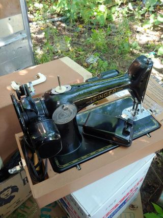 Antique Singer Sewing Machine In Case Wonderful W Pedal