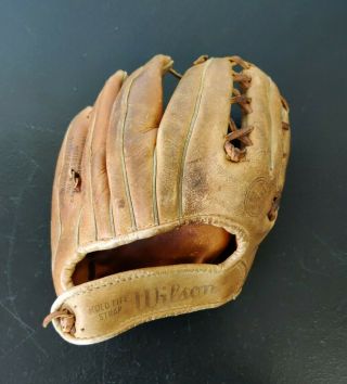 Vintage Wilson A2231 Ball Hawk Six Glove - For Right Handed Thrower - 6 Finger - 1941