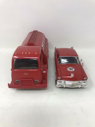 Red Texaco Die Cast Toy Collectible 1956 Ford 1949 Tilt Cab Tanker Truck Ertl