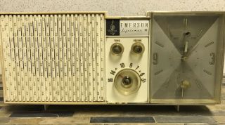 Vintage Emerson Lifetimer Iii Clock Radio Model