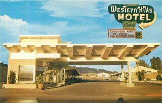 Reno,  Nevada - Deco Western Hills Motel - Drive Up Entrance - Vintage Postcard