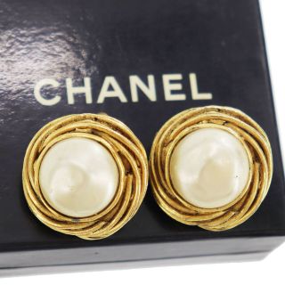 Chanel Circle Pearl Earrings Clip - On Gold France Vintage Authentic Nn921 Y