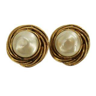 CHANEL Circle Pearl Earrings Clip - On Gold France Vintage Authentic NN921 Y 2