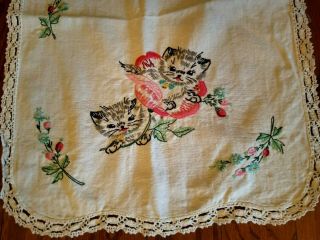 Vintage Embroidered Doily Table Dresser Scarf Cat Kitten & Flowers