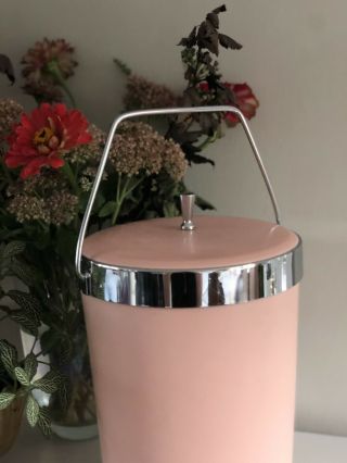 Vintage PLAS - TEX double Tall Ice Bucket Pink Silver Lid Plastic 1960 Bar Plastex 2