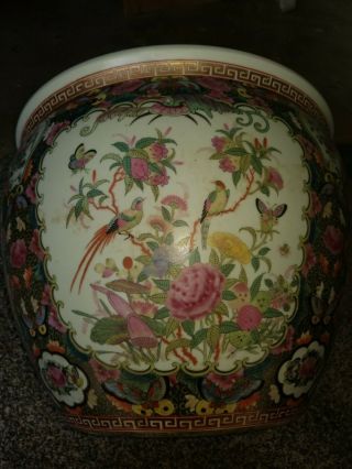 Large Antique Chinese multicolor Porcelain Vase with stamp 2