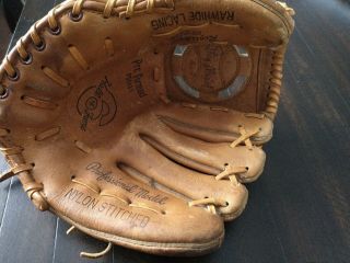 Stan Musial Baseball Glove - - Montgomery Ward Model 60 - 21224 Nylon Stitched