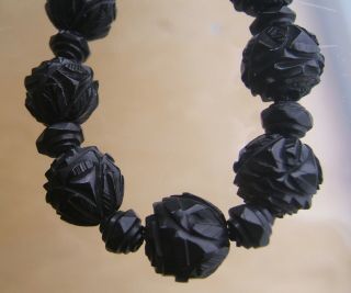 Lovely,  Chunky,  Antique Victorian Carved Whitby Jet Bead Mourning Necklace