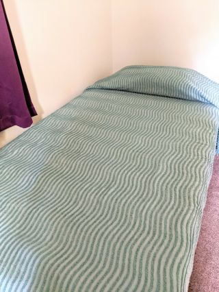Vintage Chenille Green Bedspread 72 " X 103 " Twin/full