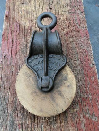 Antique Vintage Uswe Cast Iron And Wood Barn Pulley Tool Rustic Primitive