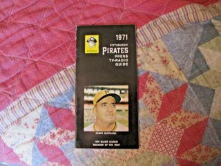 1971 Pittsburgh Pirates Media Guide Yearbook World Series Roberto Clemente Ad