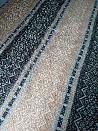 Vtg Amana Woolen Mills Blanket 100 Wool Fringe Tan White Nordic Made In Usa