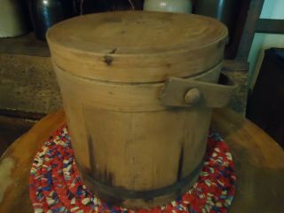 Old Primitive Antique Wood Firkin Sugar Bucket Handle Lid Copper Nails Iron Band 3