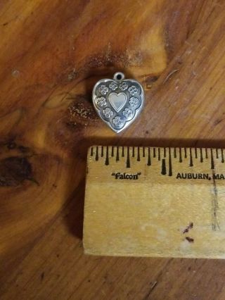 VTG STERLING SILVER REPOUSSE PUFFY HEART CHARM 